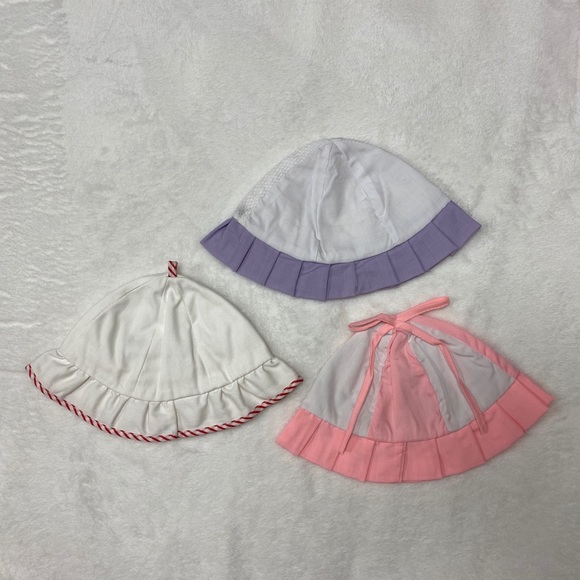 Three vintage bonnet hats- collectible items - Picture 2 of 2